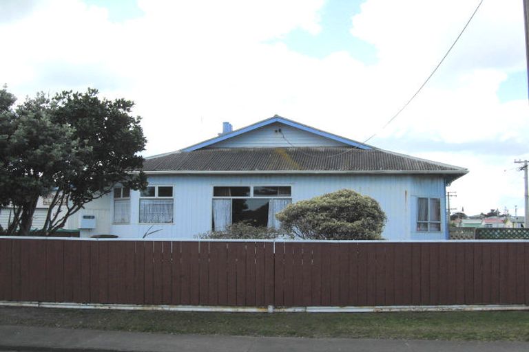 Photo of property in 21 Seafront Road, Castlecliff, Whanganui, 4501