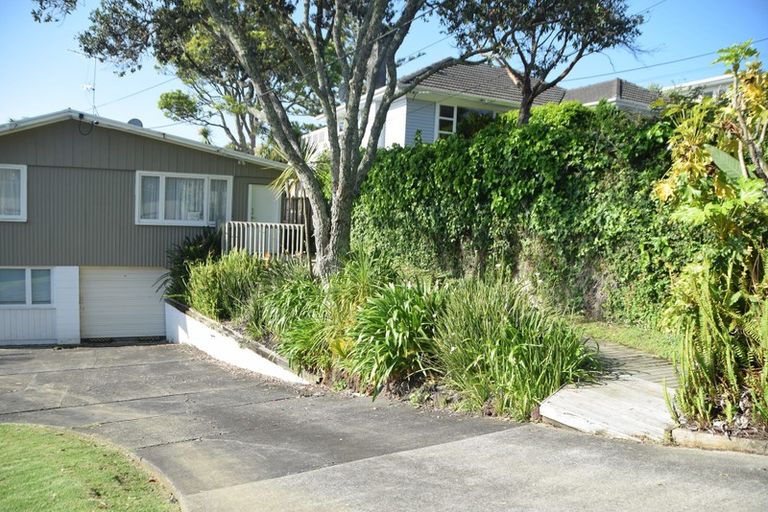 Photo of property in 1/15 Beulah Avenue, Rothesay Bay, Auckland, 0630