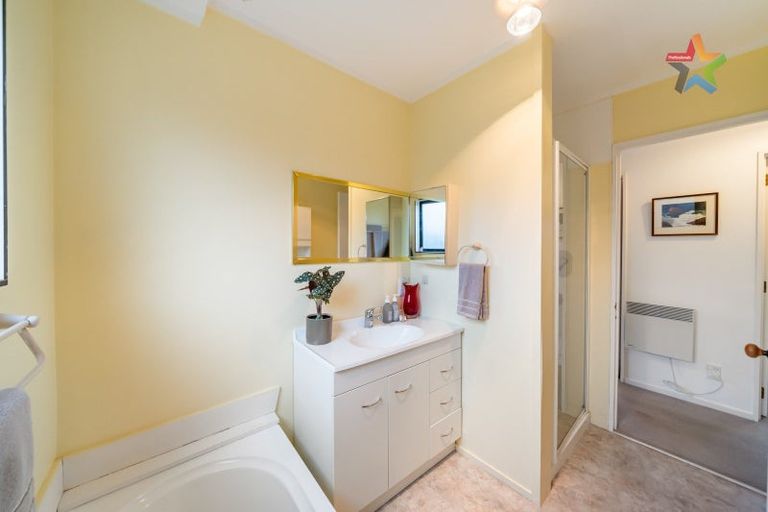 Photo of property in 36b Beauchamp Street, Tawa, Wellington, 5028