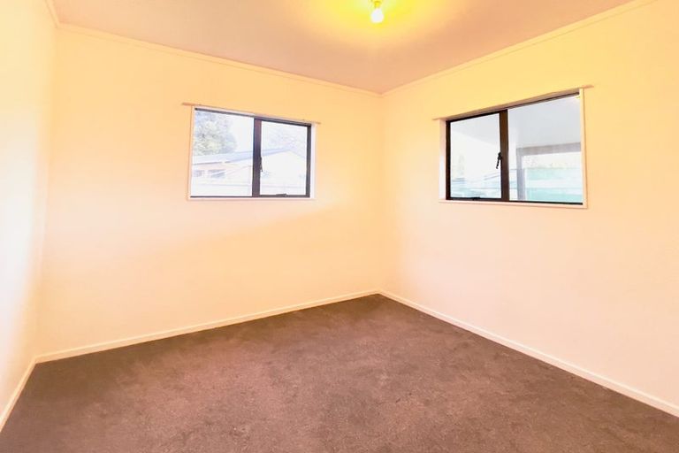 Photo of property in 16 Oratu Place, Manurewa, Auckland, 2102