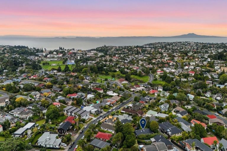 Photo of property in 34 Montclair Rise, Browns Bay, Auckland, 0630