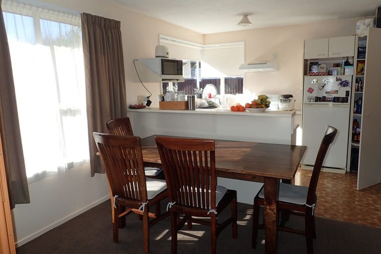 Photo of property in 2/10 Leslie Street, Upper Riccarton, Christchurch, 8041