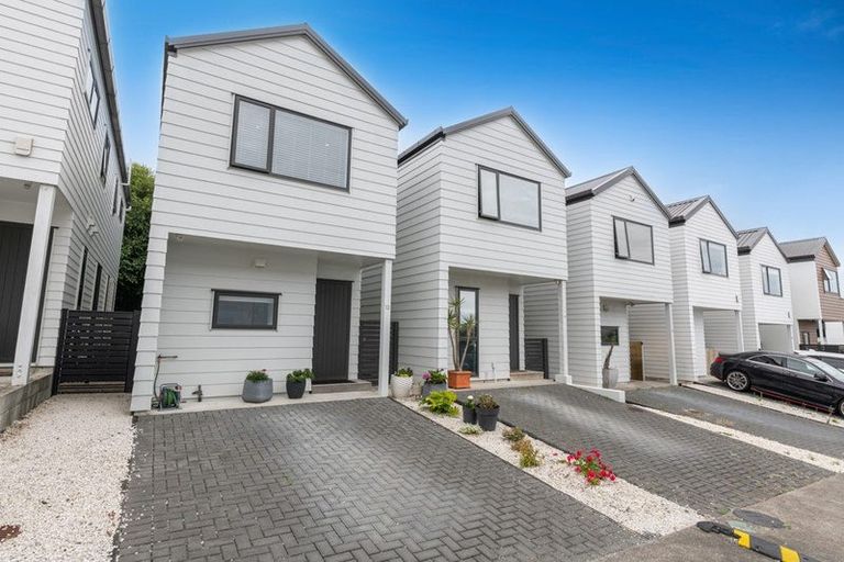 Photo of property in 12 Mata Lane, Stanmore Bay, Whangaparaoa, 0932