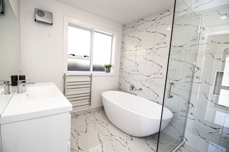 Photo of property in 4 Shaftesbury Street, Avonhead, Christchurch, 8042