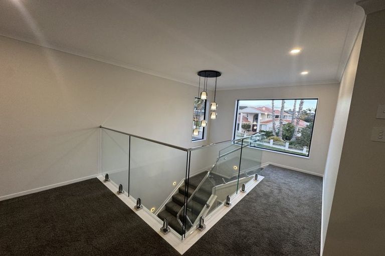Photo of property in 5a Keppoch Court, Dannemora, 2016