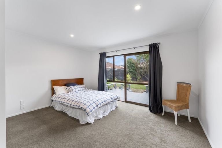 Photo of property in 20 Cherrywood Place, Redwood, Christchurch, 8051