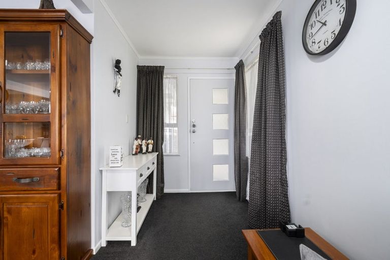 Photo of property in 30 Ongo Road, Hunterville, 4730