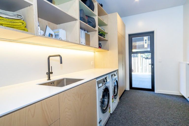 Photo of property in 10 Preston Drive, Arrowtown, 9302