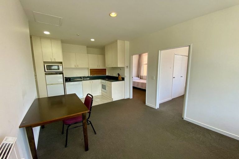 Photo of property in Terrace Tower Apartments, 7e/126 The Terrace, Wellington Central, Wellington, 6011
