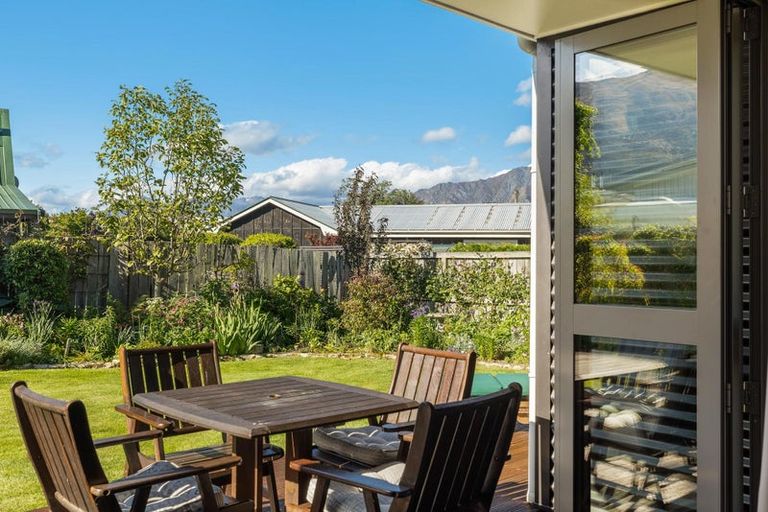Photo of property in 82 Noema Terrace, Lake Hawea, Wanaka, 9382
