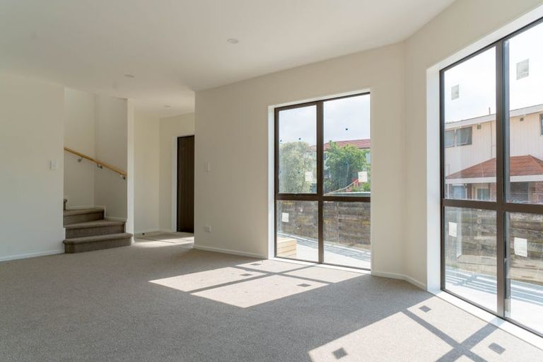 Photo of property in 44 Colum Place, Bucklands Beach, Auckland, 2014