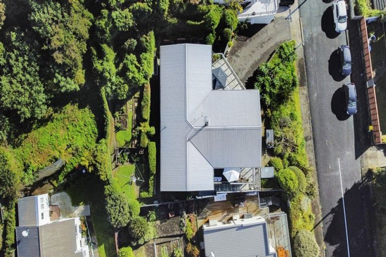 Photo of property in 3 Weston Street, Moturoa, New Plymouth, 4310