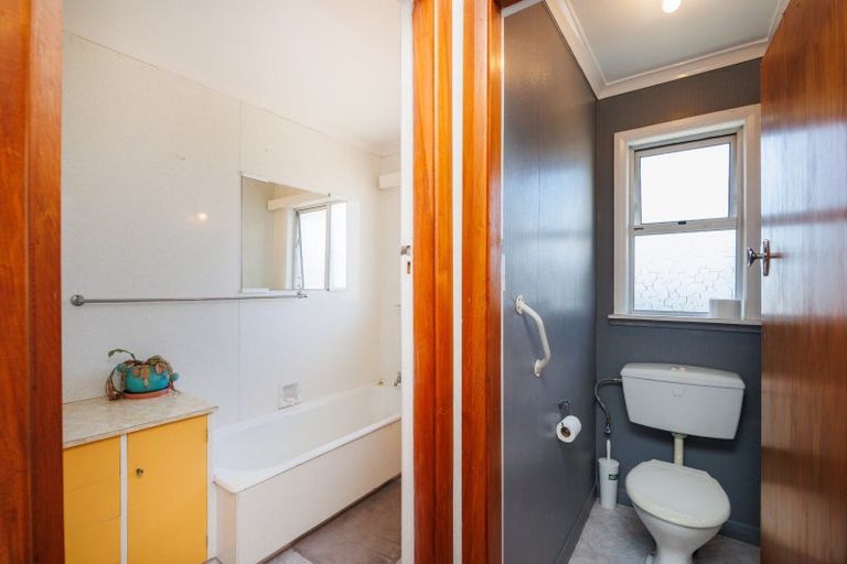 Photo of property in 31 Cook Street, Foxton, 4814