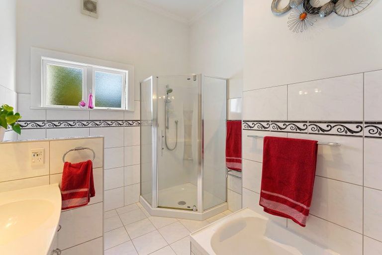 Photo of property in 46 Te Horo Beach Road, Te Horo, Otaki, 5581