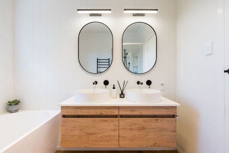 Photo of property in 75 Taylor Street, Cambridge, 3434