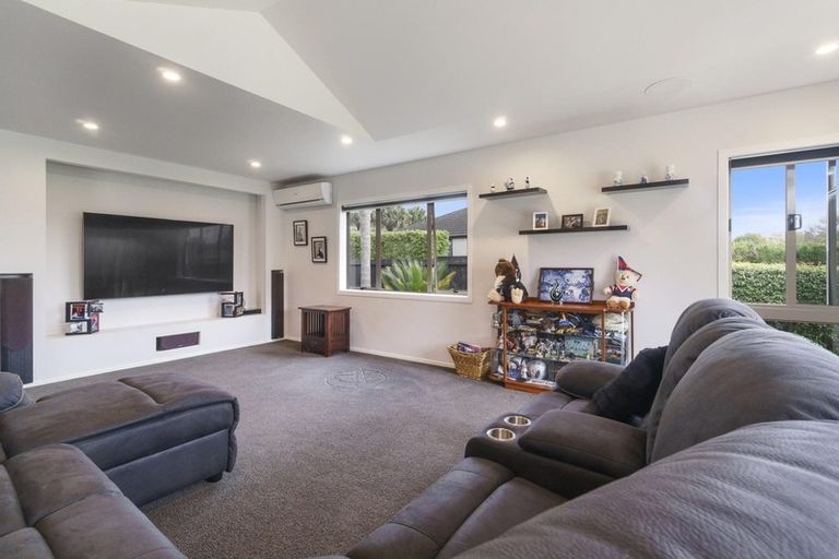 Photo of property in 28 Station Road, Huapai, Kumeu, 0810