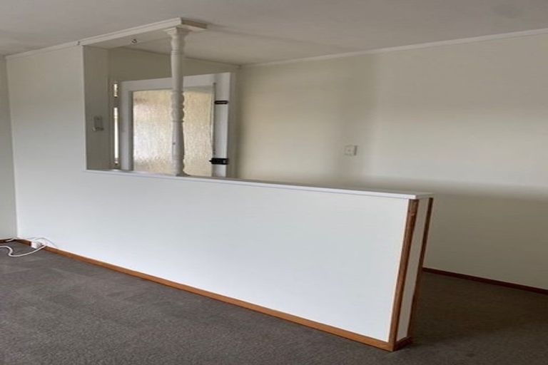 Photo of property in 2/48 Archmillen Avenue, Pakuranga Heights, Auckland, 2010