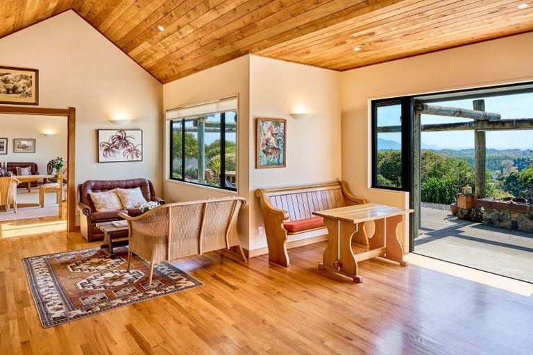 Photo of property in 57 Octavius Road, Peka Peka, Waikanae, 5391