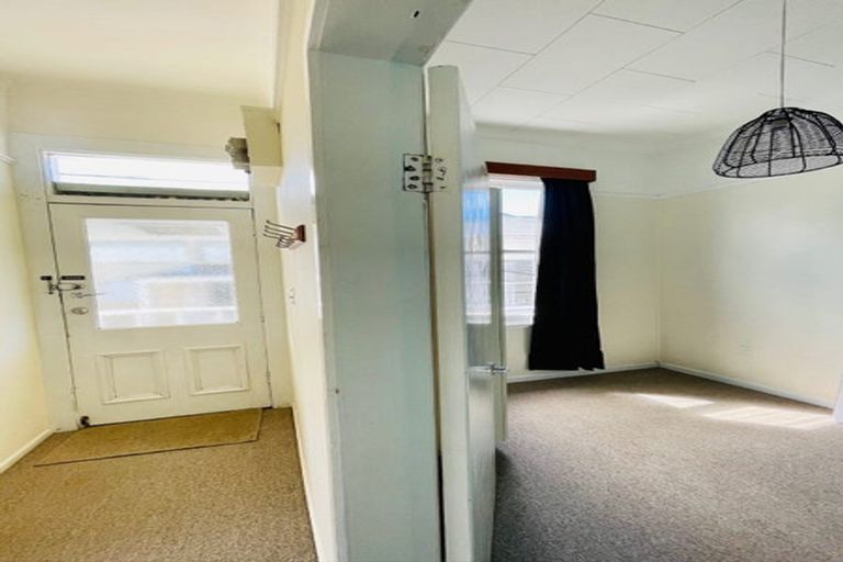 Photo of property in 11a Owen Street, Newtown, Wellington, 6021