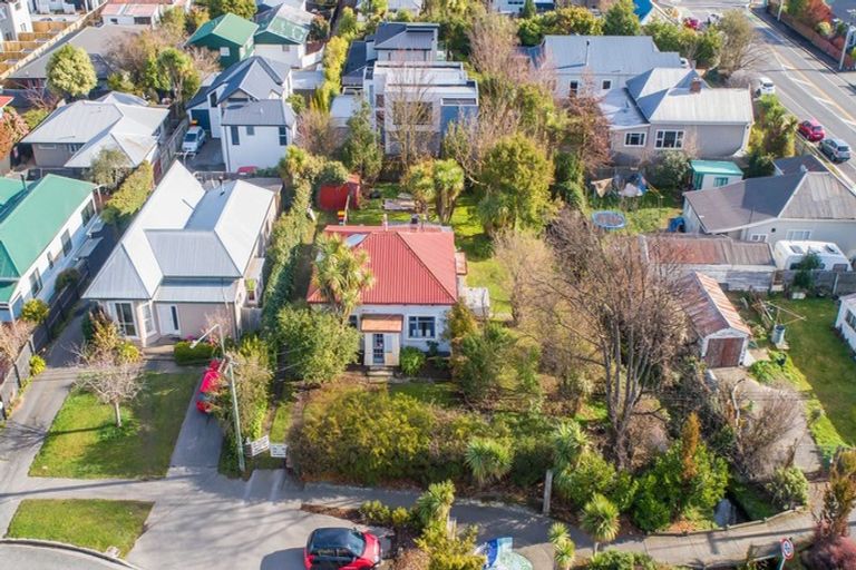 Photo of property in 141 Geraldine Street, Edgeware, Christchurch, 8013