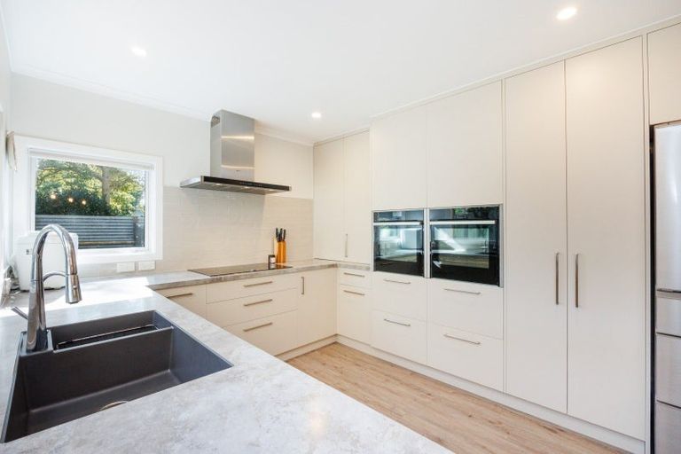 Photo of property in 12 Truscott Grove, Awapuni, Palmerston North, 4412