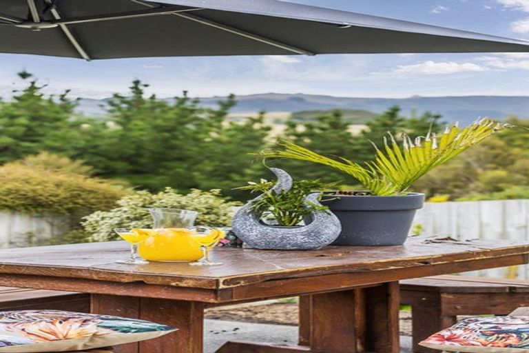 Photo of property in 152 Endeavour Drive, Whitby, Porirua, 5024