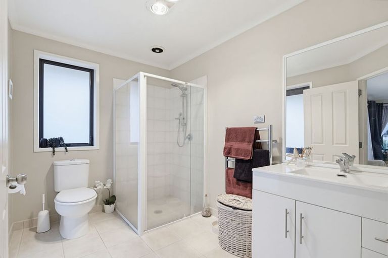 Photo of property in 39a Max Short Drive, Pukekohe, 2120