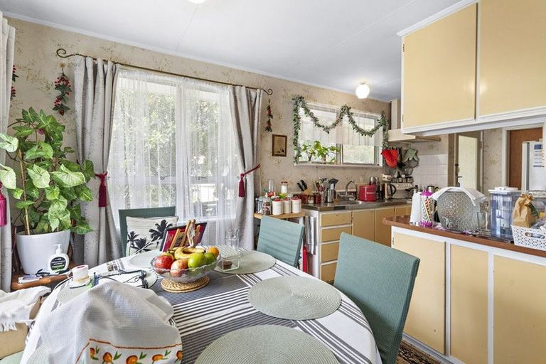 Photo of property in 12 Churchill Crescent, Featherston, 5710