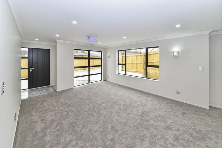 Photo of property in 95b Wallace Road, Papatoetoe, Auckland, 2025