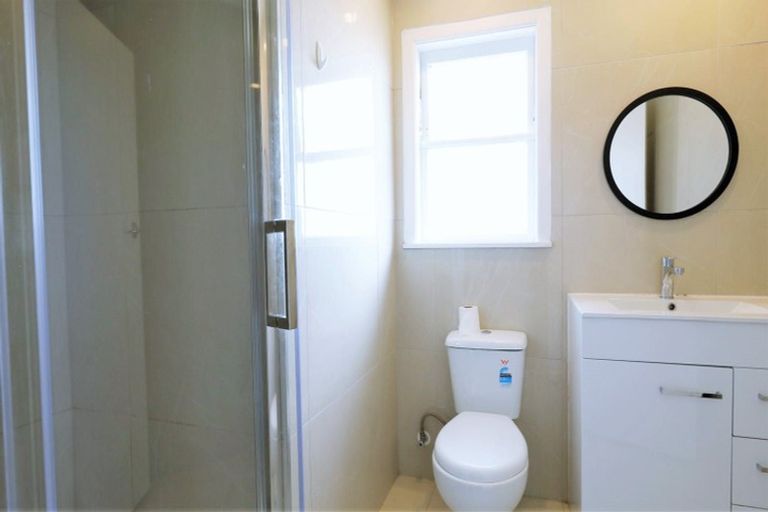 Photo of property in 27 Takanini Road, Takanini, 2112