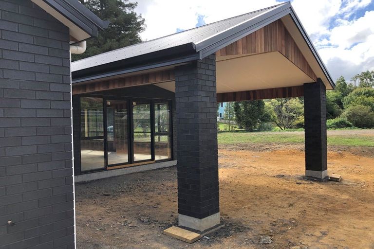 Photo of property in 6 Will Cooper Way, Tuakau, 2121