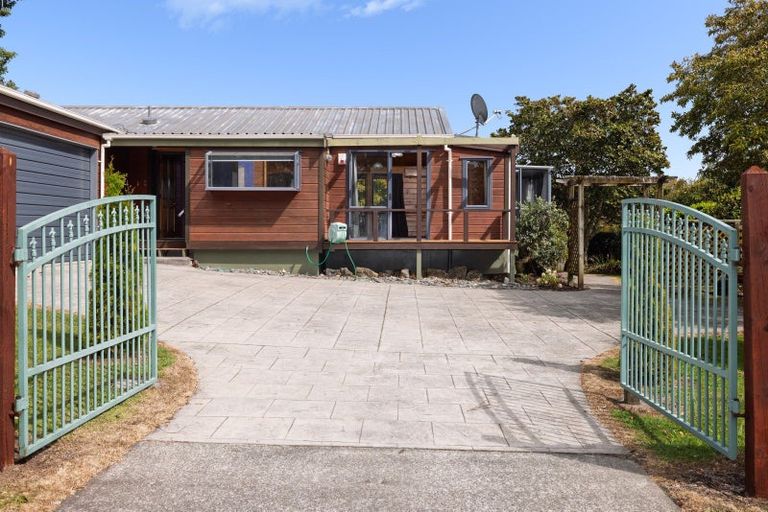 Photo of property in 37 Cameron Road, Te Puke, 3119
