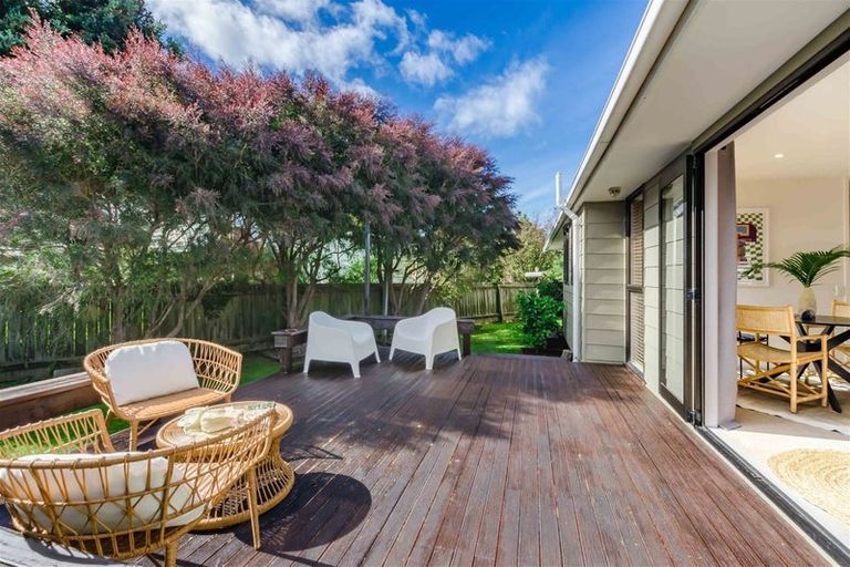 Photo of property in 39 Waimea Road, Waikanae Beach, Waikanae, 5036