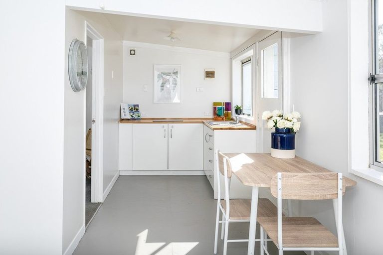 Photo of property in 16 Vesty Avenue, Hillcrest, Hamilton, 3216