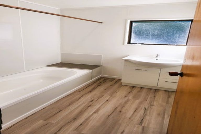 Photo of property in 97 George Street, Hikurangi, 0114