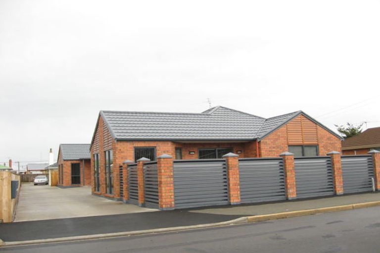 Photo of property in 137a Macandrew Road, South Dunedin, Dunedin, 9012