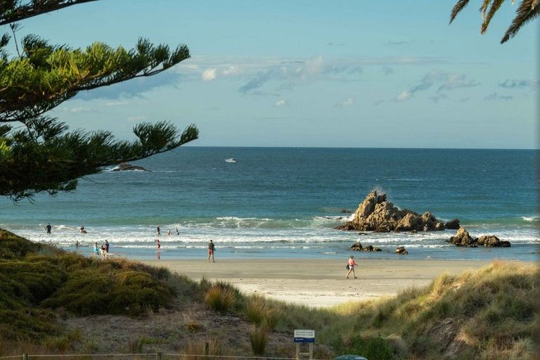 Photo of property in Salisbury Crown, 10/7 Salisbury Avenue, Mount Maunganui, 3116