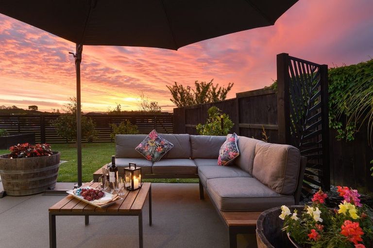 Photo of property in 65 Puhirake Crescent, Pyes Pa, Tauranga, 3112