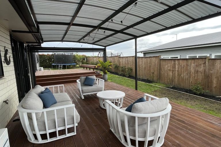 Photo of property in 2 Makaka Lane, Silverdale, 0932