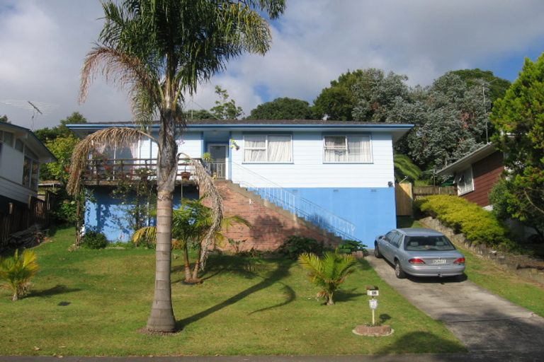 Photo of property in 26 Normanton Street, Glenfield, Auckland, 0629