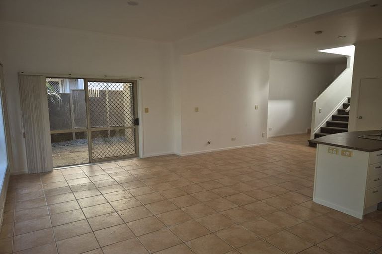 Photo of property in 17 Trimaran Drive, Gulf Harbour, Whangaparaoa, 0930