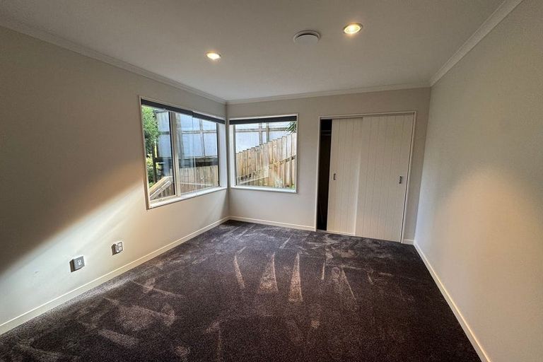 Photo of property in 37 Charles Dickens Drive, Mellons Bay, Auckland, 2014