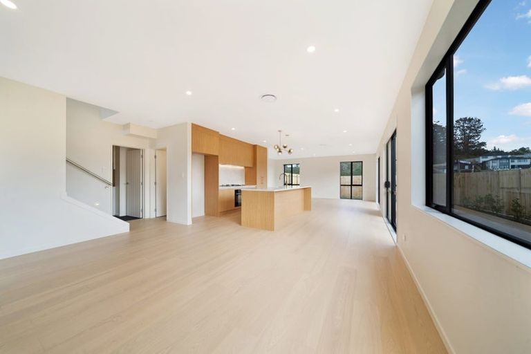 Photo of property in 41b Candia Road, Swanson, Auckland, 0614