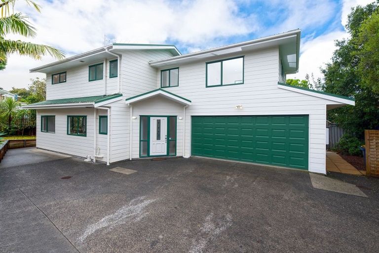 Photo of property in 1/62 Weldene Avenue, Glenfield, Auckland, 0629