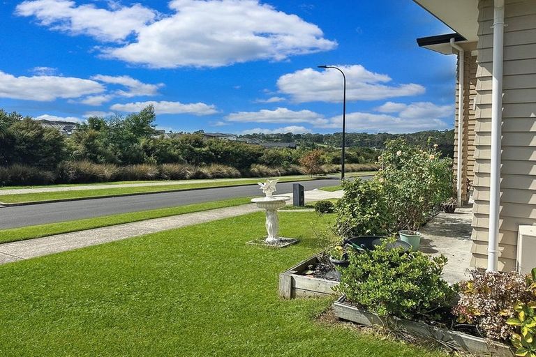 Photo of property in 52 Riverhead Point Drive, Riverhead, 0820