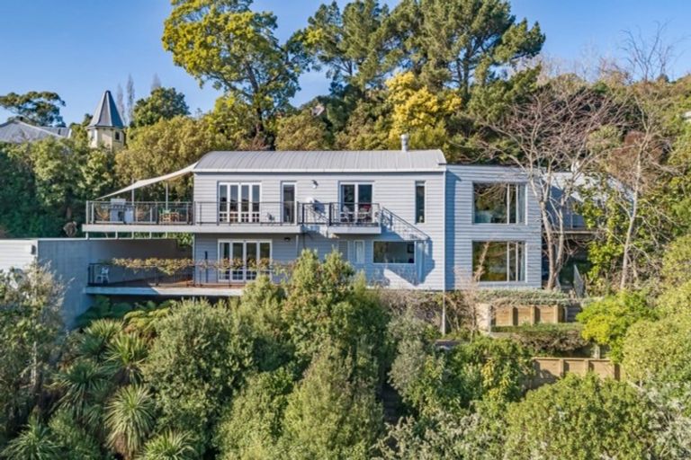 Photo of property in 1 Sherwood Lane, Cashmere, Christchurch, 8022