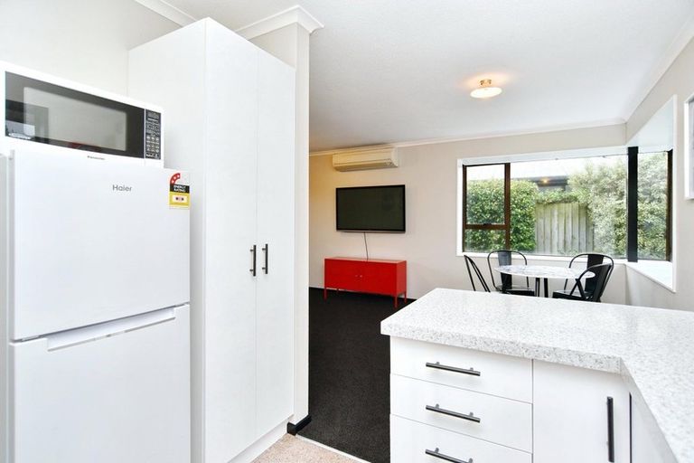 Photo of property in 1c Sylvia Street, Parklands, Christchurch, 8083