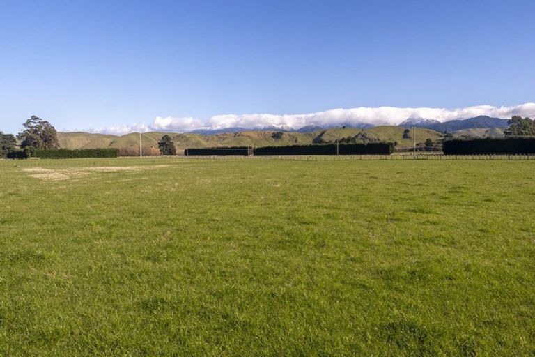 Photo of property in 1003 State Highway 2, Mikimiki, Masterton, 5881
