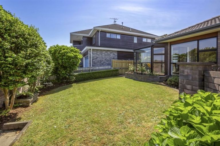 Photo of property in 14 Tombane Terrace, Papakowhai, Porirua, 5024