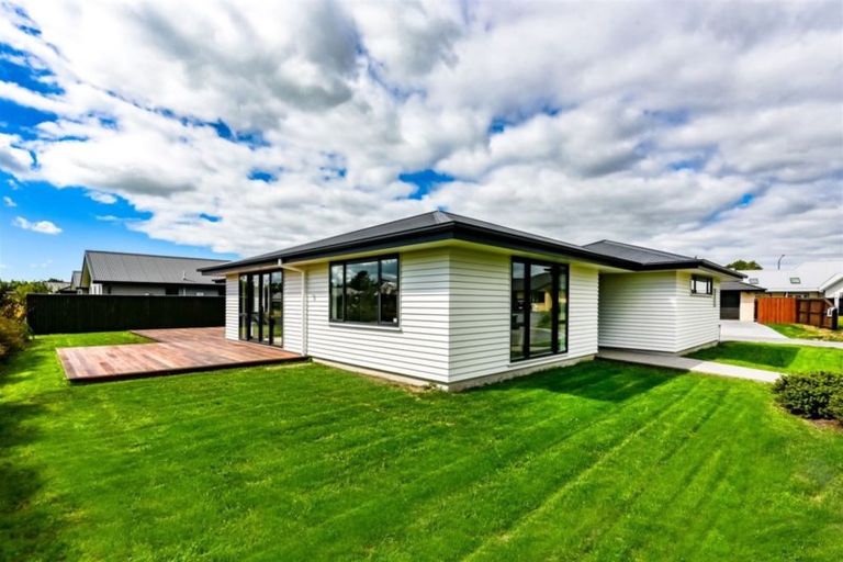 Photo of property in 12 Eaton Place, Lincoln, 7608